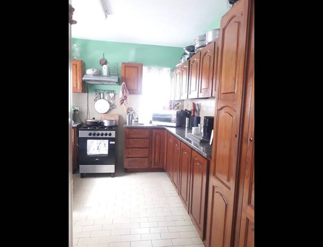 3 BEDROOM HOUSE FOR SALE IN WOODHAVEN